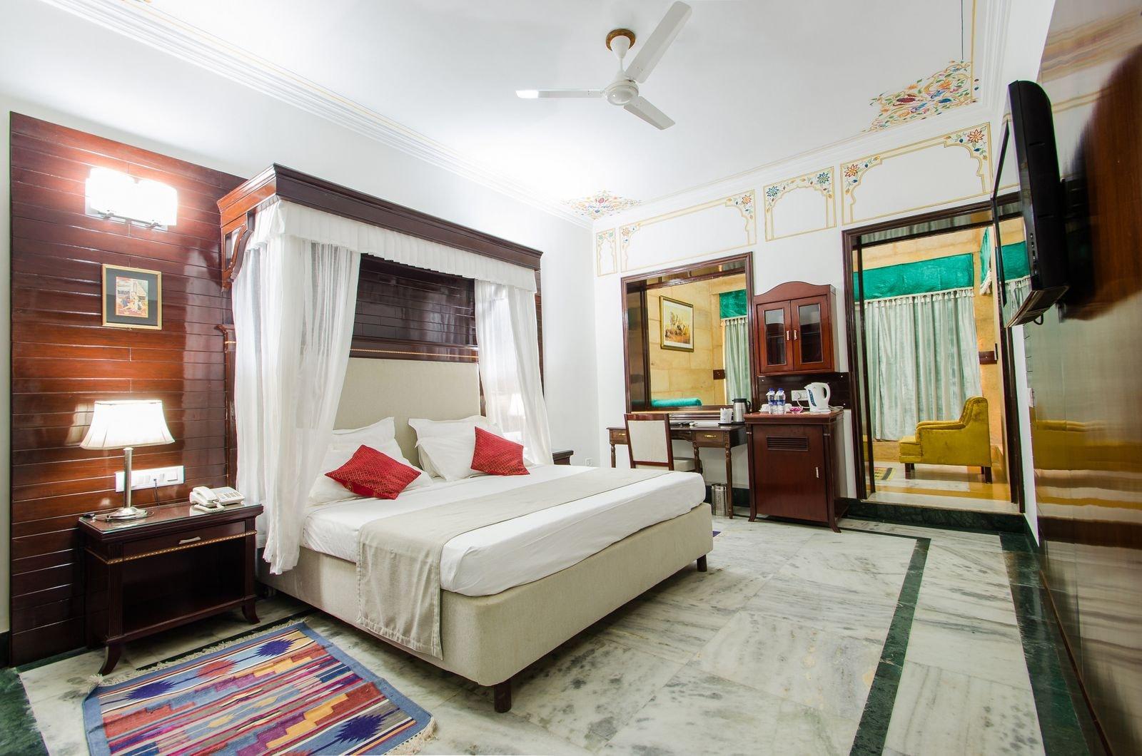Hotel Rang Mahal Джайсалмер Экстерьер фото