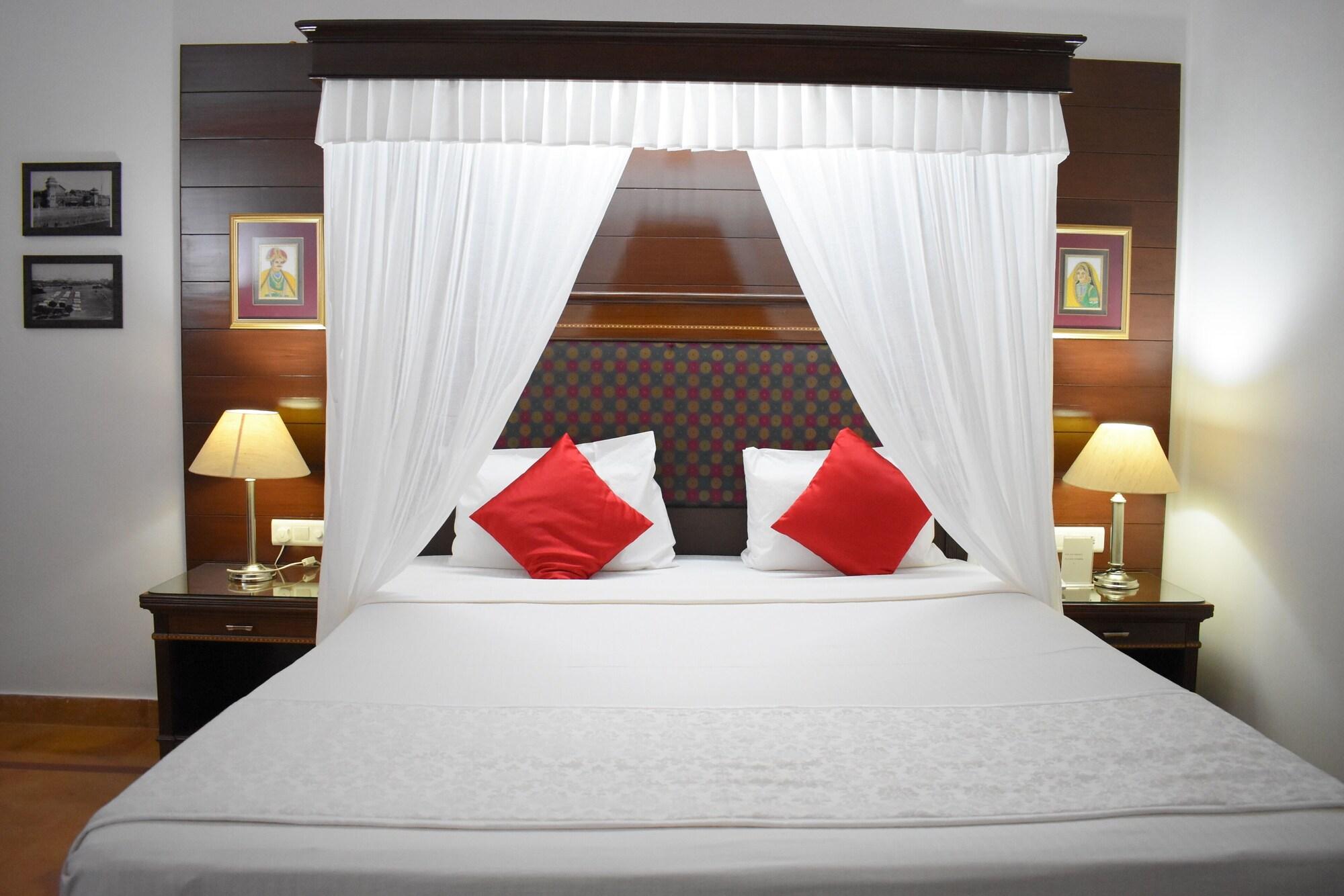 Hotel Rang Mahal Джайсалмер Экстерьер фото