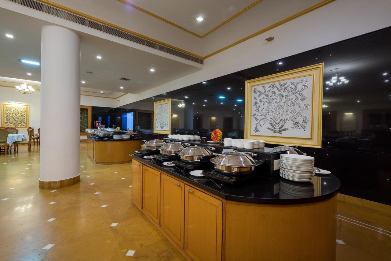 Hotel Rang Mahal Джайсалмер Экстерьер фото